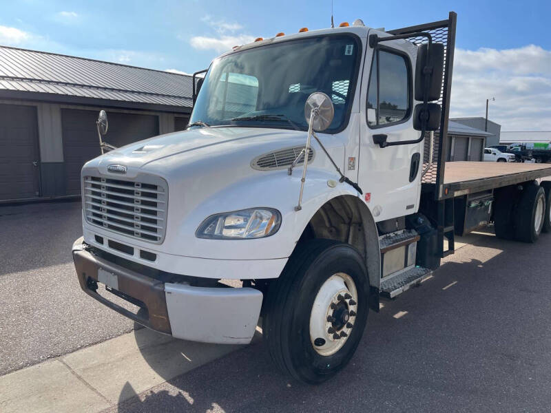 2012 Freightliner Business class M2