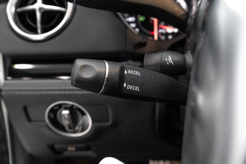 2015 Mercedes-Benz SL-Class SL 63 AMG