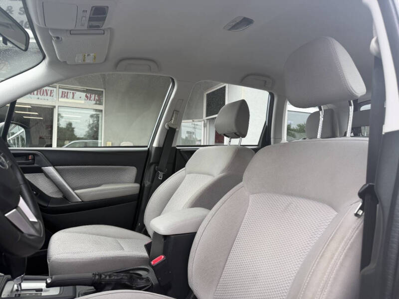 2017 Subaru Forester 2.5i