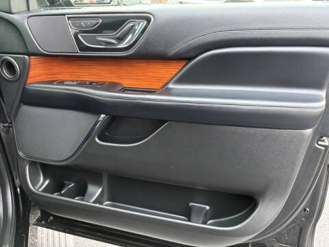 2018 Lincoln Navigator Select