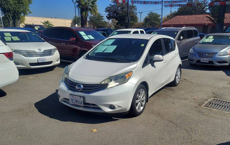 2014 Nissan Versa Note SV's photo