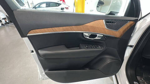 2024 Volvo XC90 B5 Plus Bright Theme
