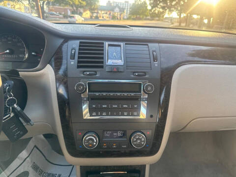 2008 Cadillac DTS Luxury I