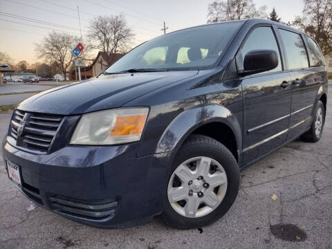 2008 Dodge Grand Caravan for sale at Car Castle in Zion IL