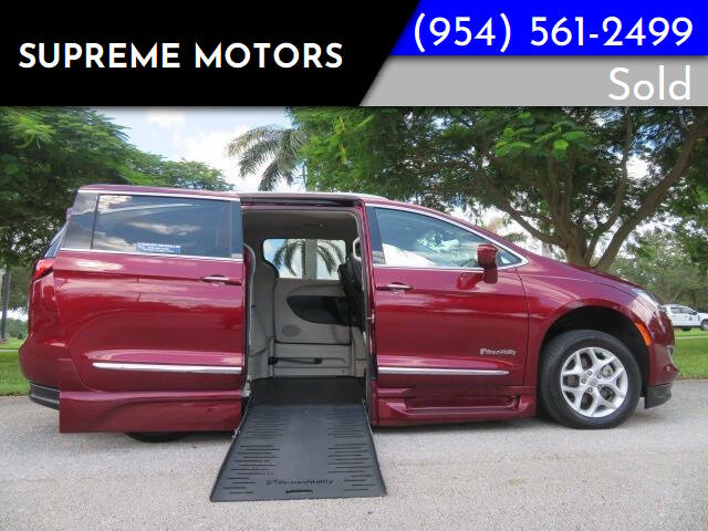 2020 Chrysler Pacifica for sale at Supreme Motors in Boca Raton FL