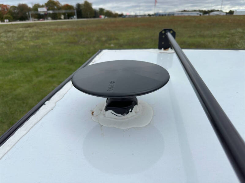 2025 Bontrager  Outdoors 12ROK