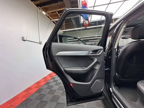 2015 Audi Q3 2.0T quattro Prestige