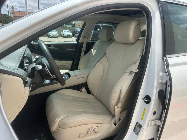 2023 Genesis G80