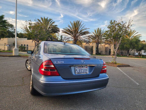 2005 Mercedes-Benz E-Class E 320