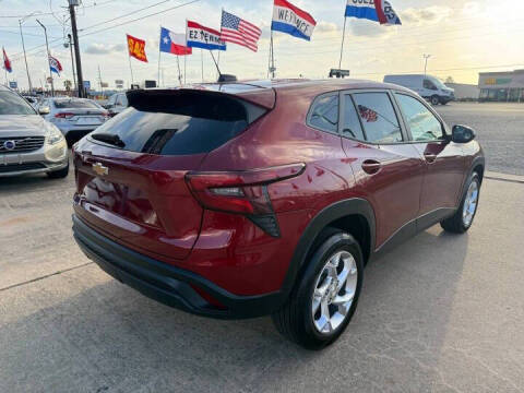 2025 Chevrolet Trax LS