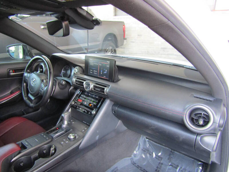 2021 Lexus IS 300