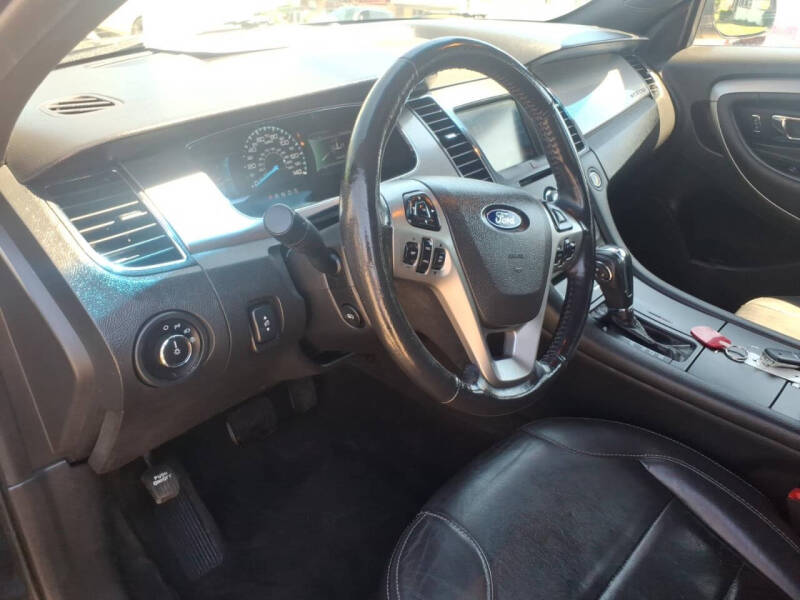 2013 Ford Taurus SEL
