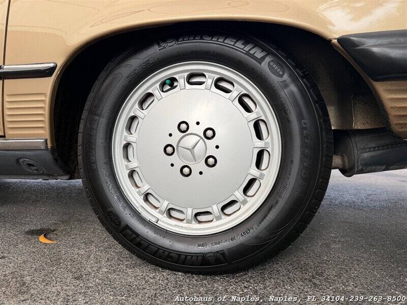 1988 Mercedes-Benz 560-Class 560 SL