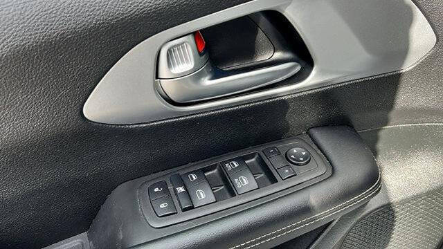 2023 Chrysler Pacifica Touring
