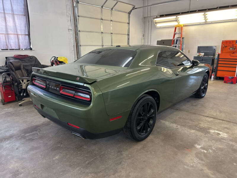 2021 Dodge Challenger SXT