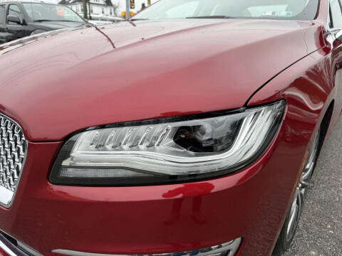 2017 Lincoln MKZ Select