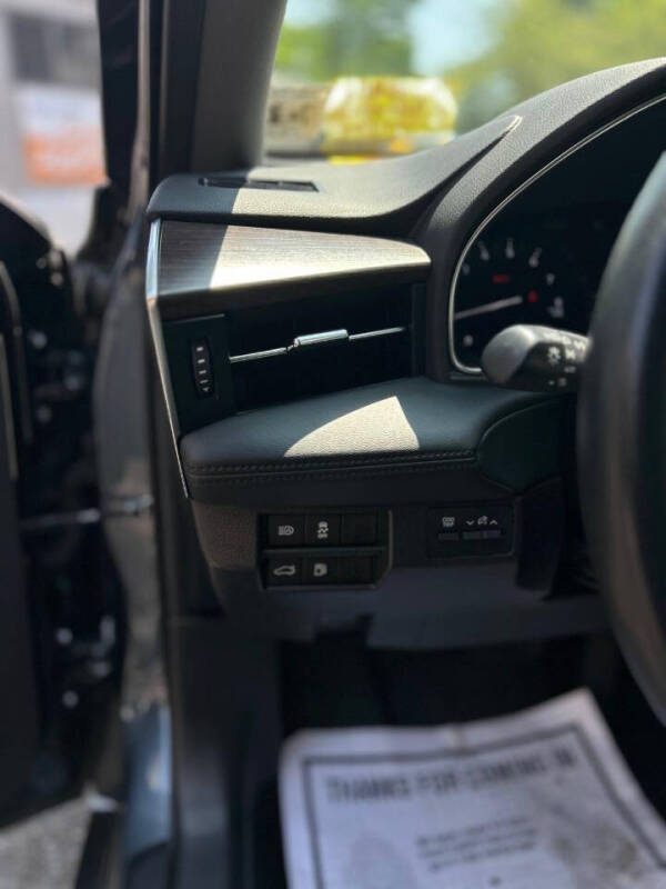 2022 Toyota Avalon XLE