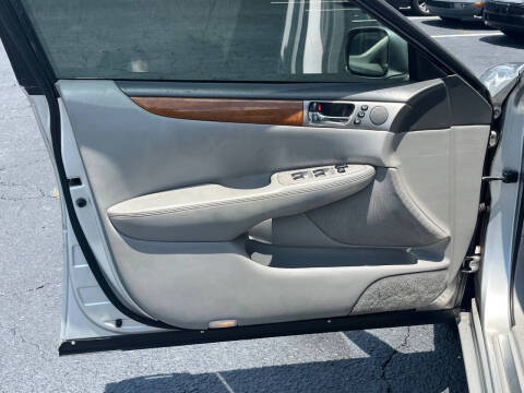2005 Lexus ES 330