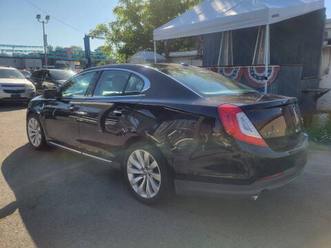 2013 Lincoln MKS