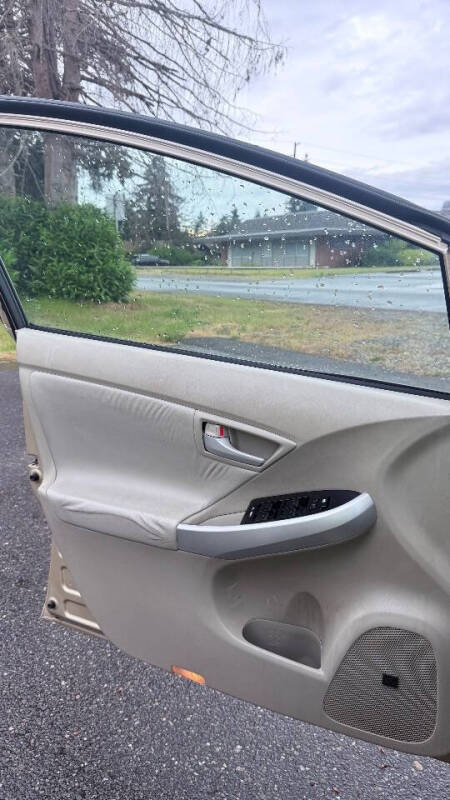 2010 Toyota Prius I