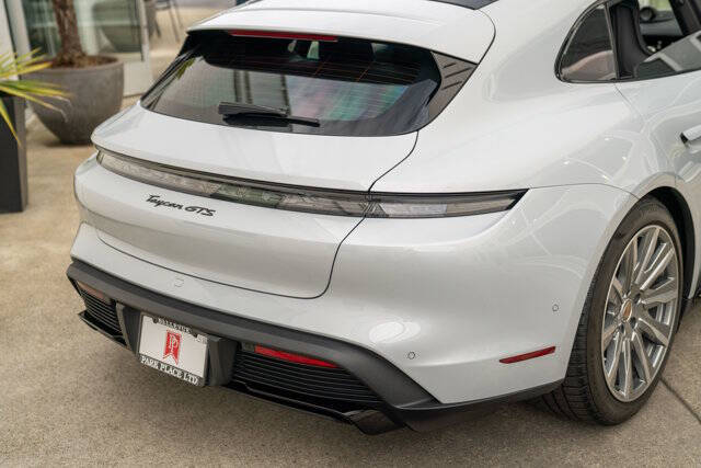 2023 Porsche Taycan 7