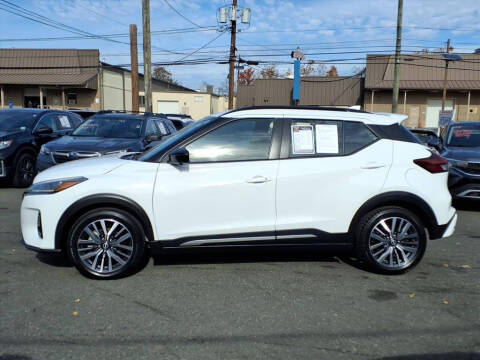 2024 Nissan Kicks SR