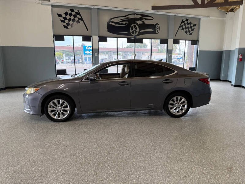 2014 Lexus ES 300h