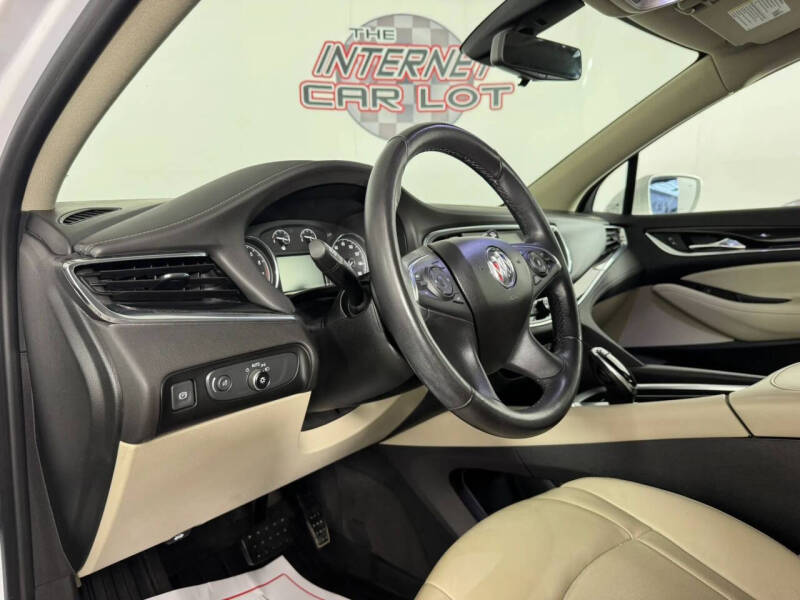 2020 Buick Enclave Essence