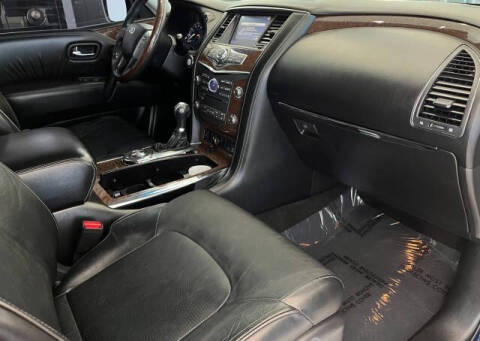 2017 Infiniti QX80 Signature Edition