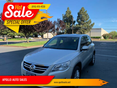 2009 Volkswagen Tiguan for sale at APOLLO AUTO SALES in Sacramento CA