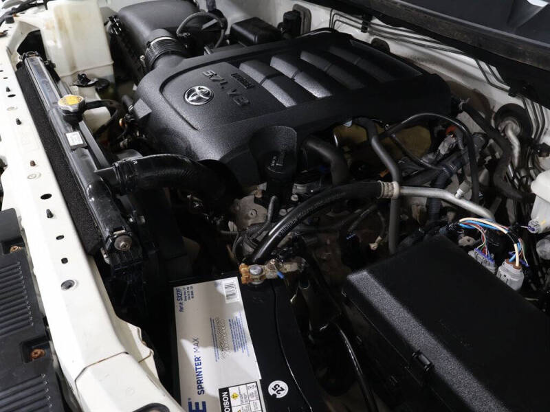 2017 Toyota Tundra SR5