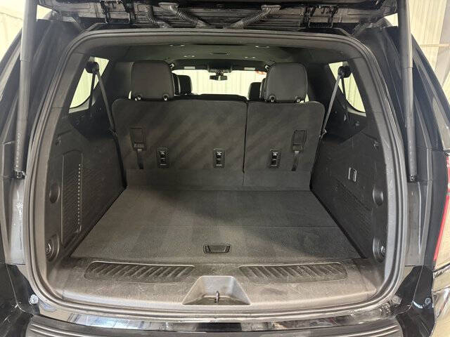 2022 Chevrolet Suburban LT