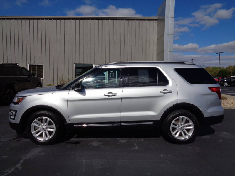 Used 2017 Ford Explorer XLT with VIN 1FM5K7D83HGA60393 for sale in Luverne, Minnesota