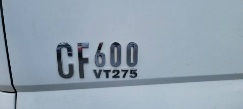 2006 International CF600