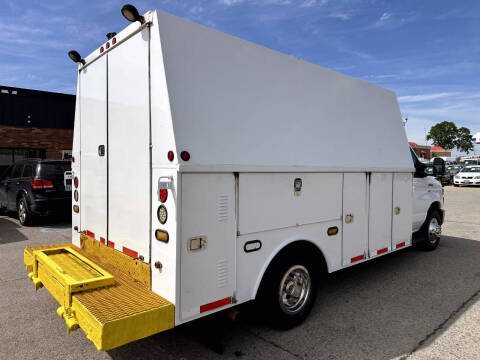 2012 Ford E-Series E-350 SD