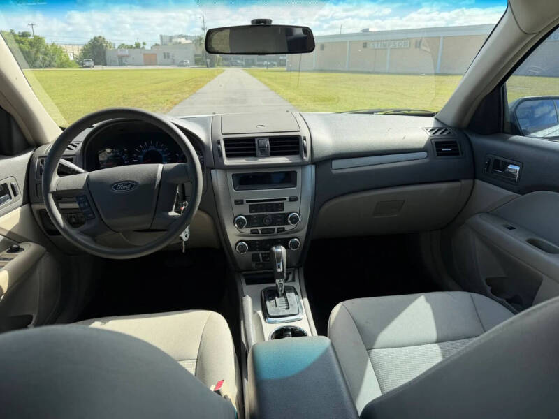 2012 Ford Fusion S