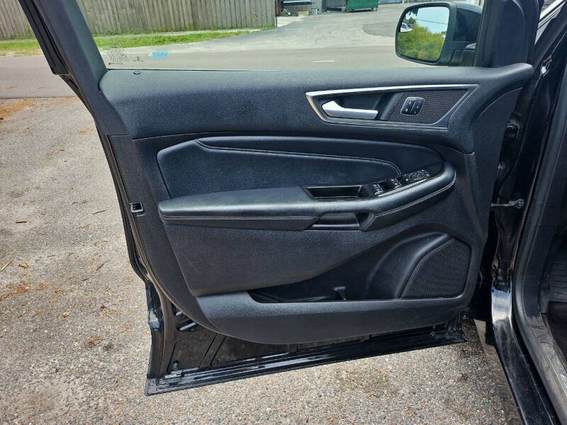 2017 Ford Edge Titanium