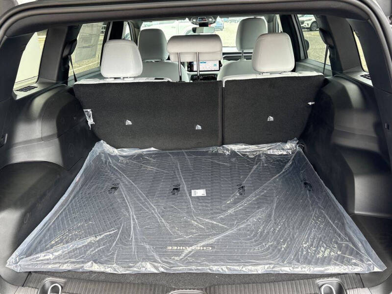 2026 Jeep Cherokee Laredo