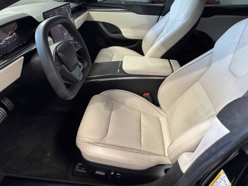 2022 Tesla Model S Plaid
