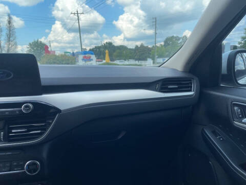 2020 Ford Escape SE