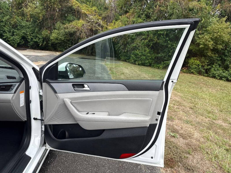 2016 Hyundai Sonata Hybrid SE