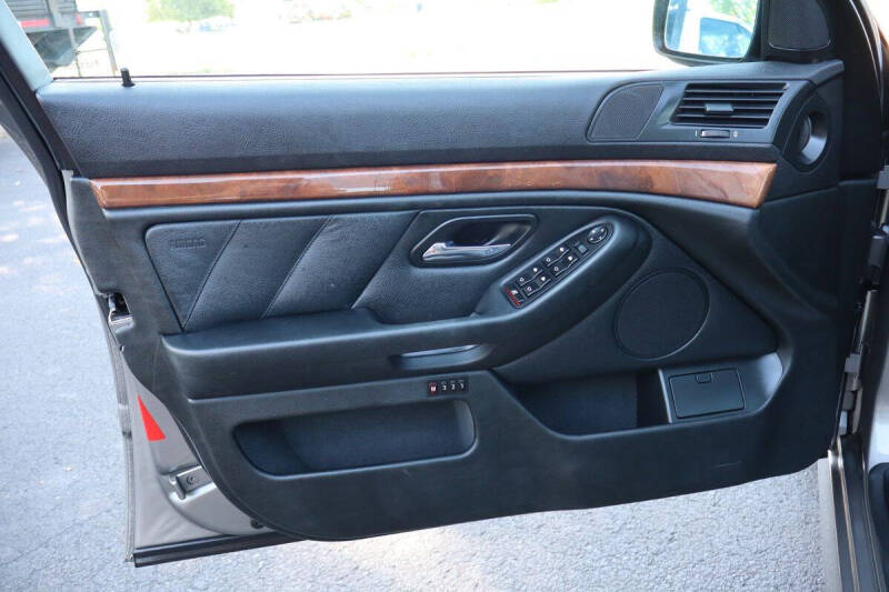 2002 BMW 5 Series 540i