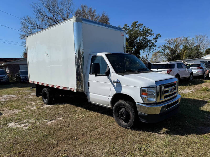 2021 Ford E-Series E-450 SD