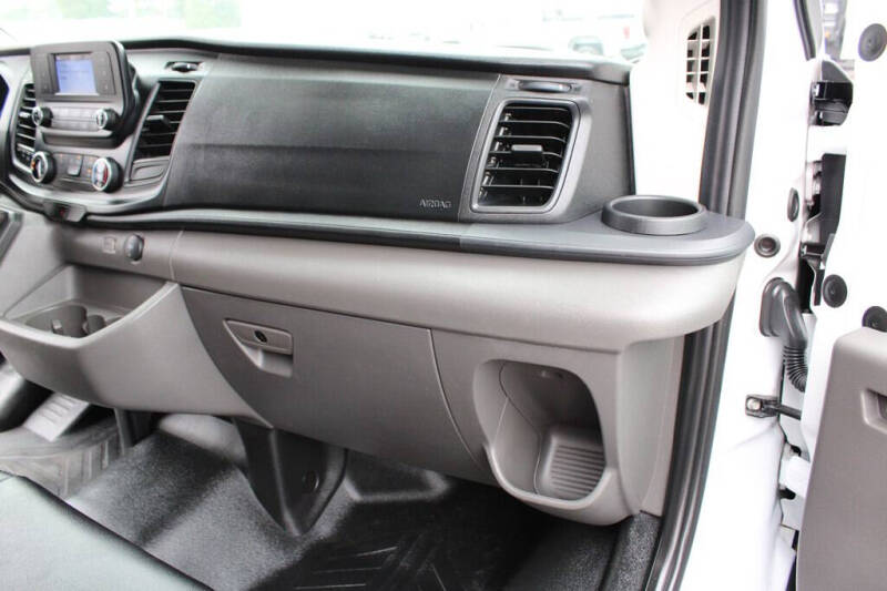 2024 Ford Transit 250
