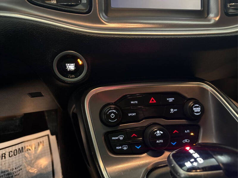 2020 Dodge Challenger SXT
