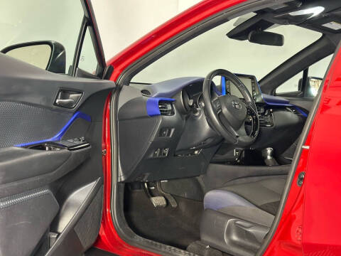 2021 Toyota C-HR XLE