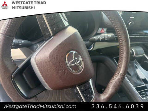 2022 Toyota Sienna Platinum 7-Passenger