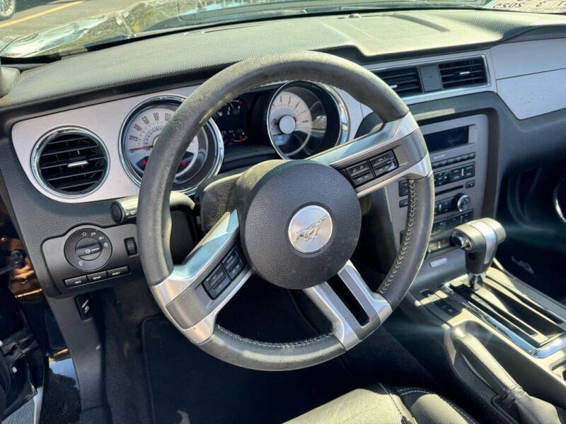 2011 Ford Mustang V6 Premium