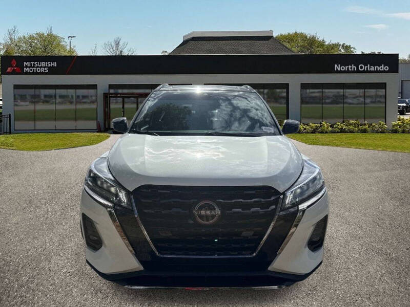 2023 Nissan Kicks SR