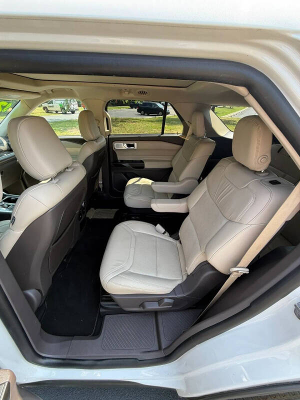 2020 Ford Explorer Platinum